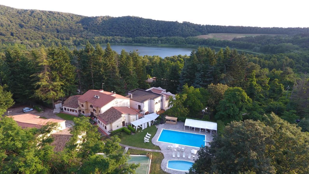 Borgo Villa Maria Monticchio  Eksteriør billede